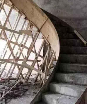 旋轉(zhuǎn)樓梯支模方法 建筑木工留存 精品施工