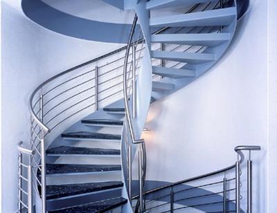 品家漢堡A鋼木樓梯